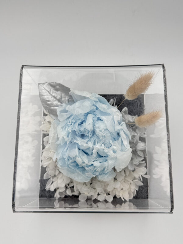 The Poeny Queen (Arctic Blue) - Image 3
